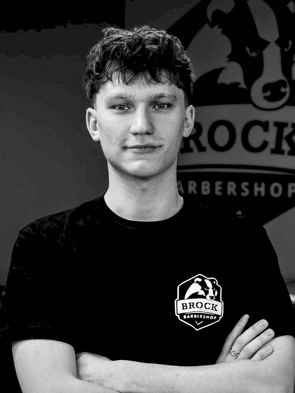 Барбершоп BROCK Алматы, Тимирязева 4 6 barber roman